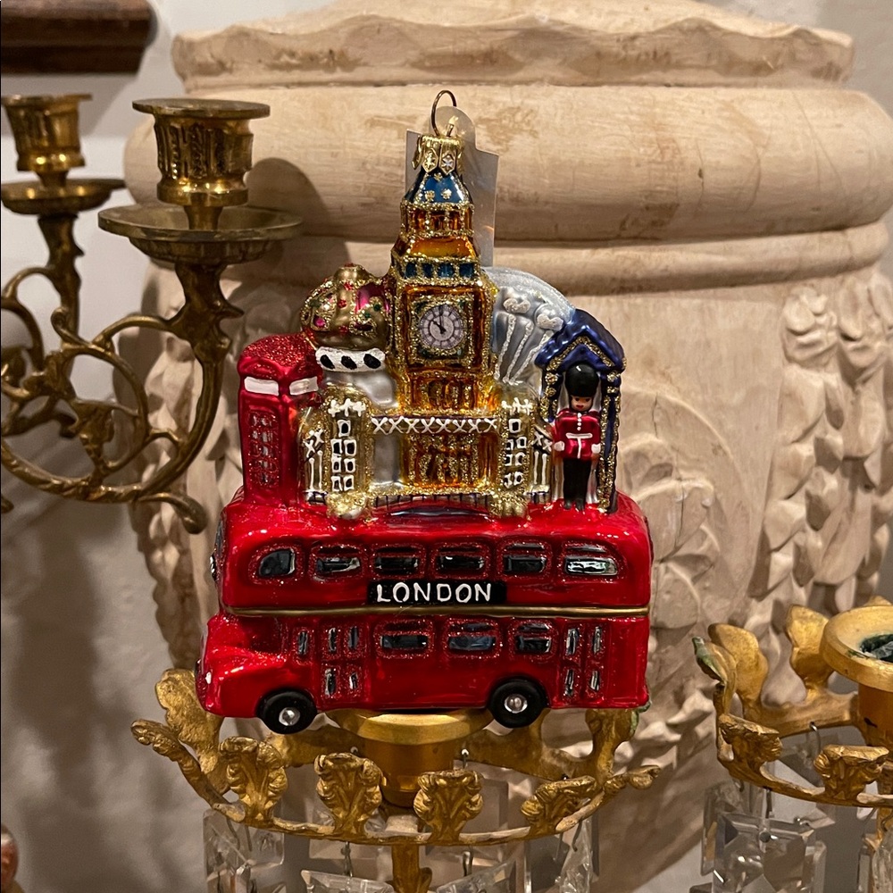 Neiman Marcus Red Gift Box London England Themed Ornaments Pristine Condition - Picture 6 of 9